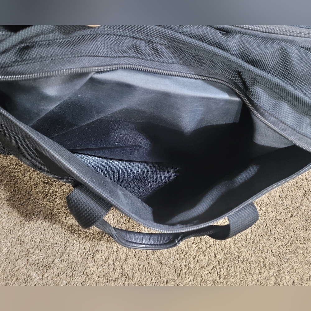 TUMI ALPHA BALLISTIC BAG EXPANDABLE ORGANIZER LAPTOP BRIEF MESSENGER WITH STRAP - Picture 9 of 16